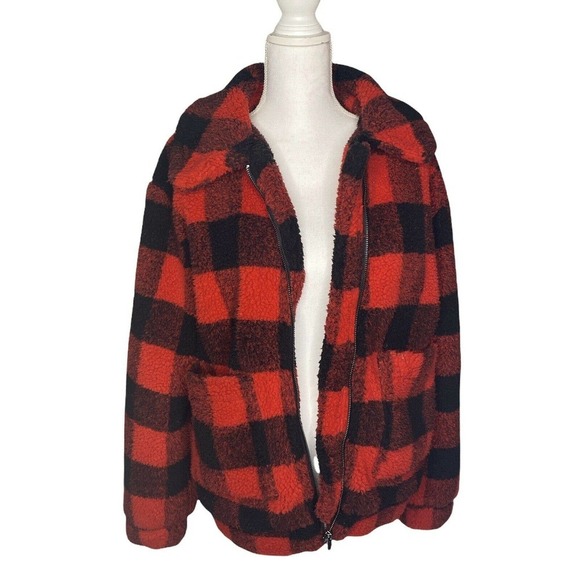 Elodie Red Black Buffalo Check Plaid Barn Jacket Shacket size Small - Picture 2 of 8